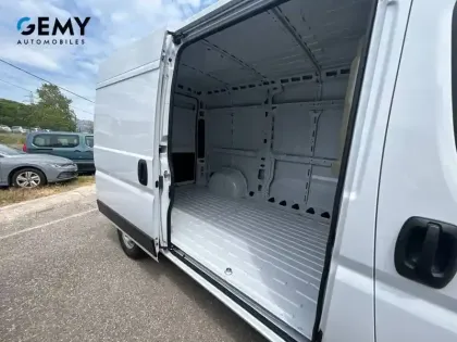 Photo 20 Peugeot Boxer  FGN DIESEL 140 CH L2H2 3.3 T MANUELLE