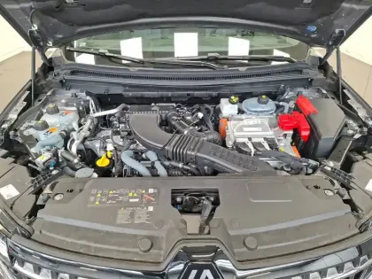 Photo 31 Renault Espace  E-Tech full hybrid 200 GSR2