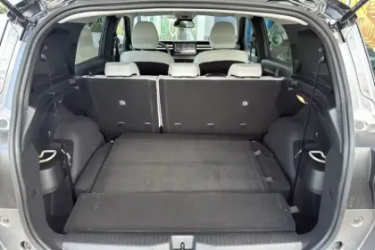 Photo 12 Citroën C3 Aircross  7 places Hybride 145 ch Auto