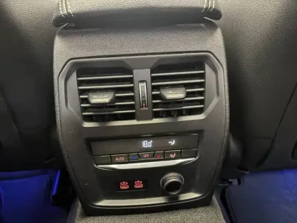 Photo 10 BMW Serie 3 320d 190 ch BVA8