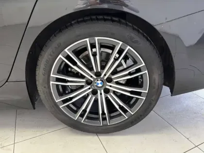 Photo 16 BMW Serie 3 320d 190 ch BVA8