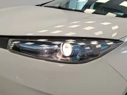 Photo 32 Renault Zoé Zoe R90