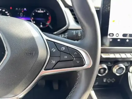 Photo 21 Renault Captur  mild hybrid 140