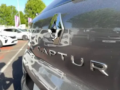 Photo 15 Renault Captur  mild hybrid 140