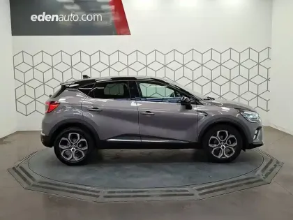 Photo 31 Renault Captur  mild hybrid 140