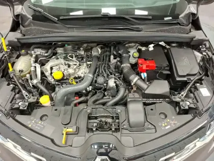 Photo 38 Renault Captur  mild hybrid 140