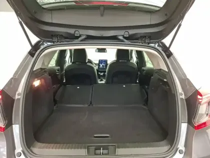 Photo 42 Renault Captur  mild hybrid 140