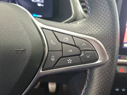 Photo 49 Renault Captur  E-Tech full hybrid 145 ch