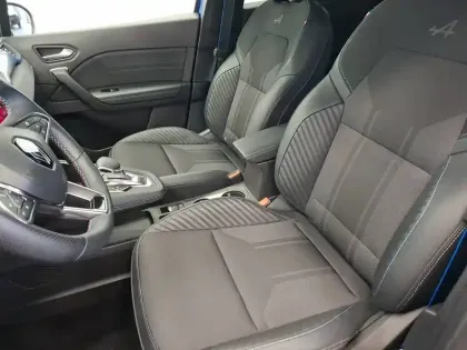 Photo 25 Renault Captur  E-Tech full hybrid 145 ch