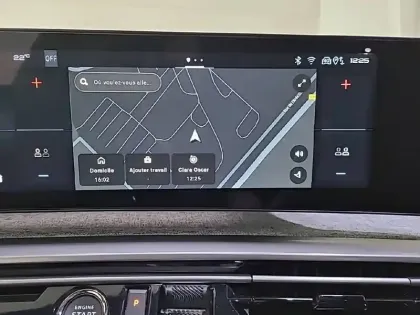 Photo 24 Peugeot 3008  Hybrid 145 e-DCS6