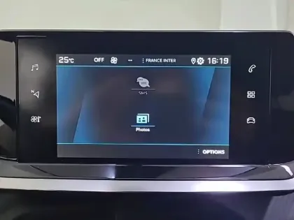 Photo 22 Peugeot 2008  PureTech 100 S&S BVM6