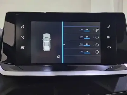 Photo 27 Peugeot 2008  PureTech 100 S&S BVM6
