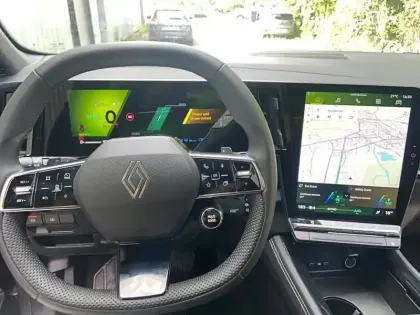 Photo 19 Renault Espace  E-Tech full hybrid 200 GSR2