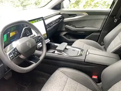 Photo 8 Renault Espace  E-Tech full hybrid 200 GSR2
