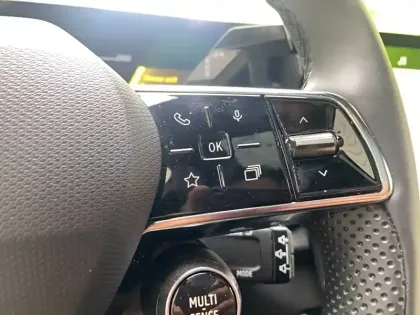 Photo 21 Renault Espace  E-Tech full hybrid 200 GSR2