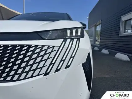 Photo 21 Peugeot 3008  Hybrid 136 e-DCS6