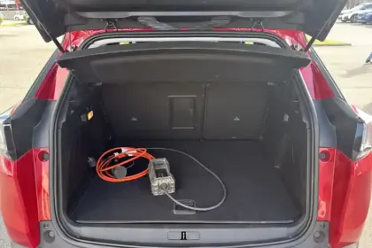 Photo 8 Peugeot 3008  Hybrid 225 e-EAT8