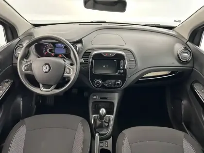 Photo 38 Renault Captur  TCe 90 Energy