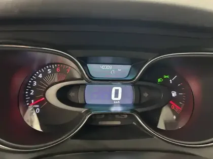 Photo 27 Renault Captur  TCe 90 Energy