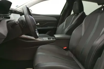 Photo 44 Peugeot 308  PHEV 180 e-EAT8
