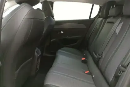 Photo 45 Peugeot 308  PHEV 180 e-EAT8