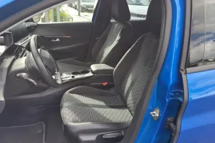 Photo 9 Peugeot 208  Electrique 50 kWh 136ch