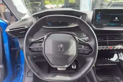 Photo 16 Peugeot 208  Electrique 50 kWh 136ch
