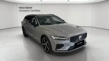 Photo 7 Volvo V60  Micro hybride essence B4 197 ch DCT7