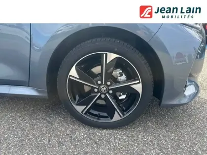 Photo 8 Toyota Yaris  Hybride 130h