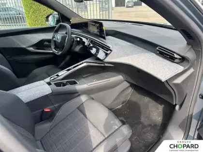 Photo 12 Peugeot 5008  Hybrid 145 ch e-DCS6