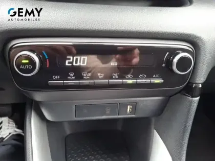 Photo 17 Toyota Yaris  Hybride 116h