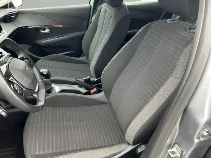 Photo 28 Peugeot 208  PureTech 75 S&S BVM5