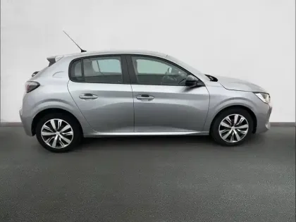 Photo 21 Peugeot 208  PureTech 75 S&S BVM5