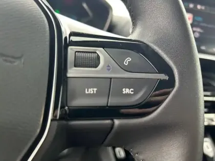 Photo 41 Peugeot 208  Electrique 50 kWh 136ch