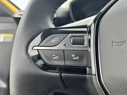 Photo 38 Peugeot 208  Electrique 50 kWh 136ch