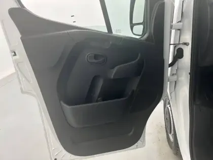 Photo 19 Renault Master  FGN TRAC F3500 L2H2 BLUE DCI 135