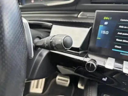 Photo 16 Peugeot 508  SW Hybrid 225 e-EAT8 GT