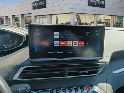 Photo 10 Peugeot 5008  Hybrid 136 e-DCS6 Allure Pack