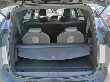 Photo 7 Peugeot 5008  Hybrid 136 e-DCS6 Allure Pack