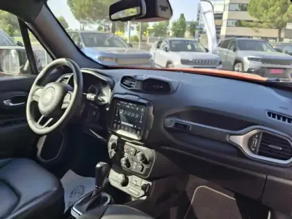Photo 17 Jeep Renegade  1.3 Turbo T4 190 ch PHEV AT6 4xe eAWD 80th Anniversary