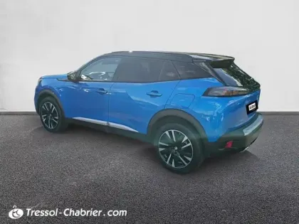 Photo 18 Peugeot 2008  PureTech 155 S&S EAT8 GT