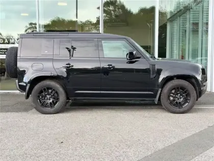 Photo 88 Land rover Defender 110 D300 MHEV BVA8 X-DYNAMIC