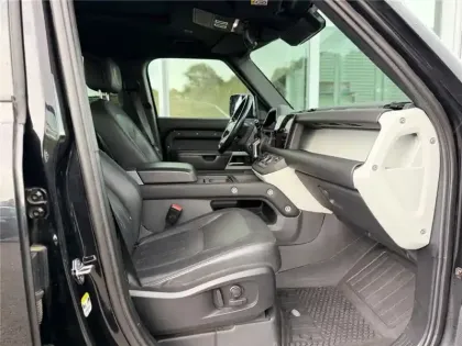 Photo 90 Land rover Defender 110 D300 MHEV BVA8 X-DYNAMIC