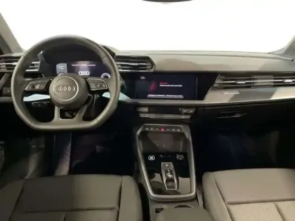 Photo 16 Audi A3 TFSI e Hybride rechargeable 204 S tronic 6 Design