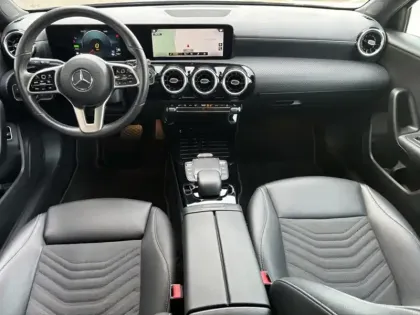Photo 10 Mercedes Classe A 250 e Business Line