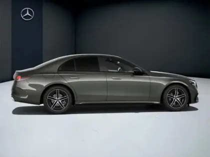 Photo 18 Mercedes Classe E  220 d AMG Line Berlin