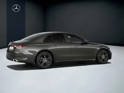 Photo 19 Mercedes Classe E  220 d AMG Line Berlin
