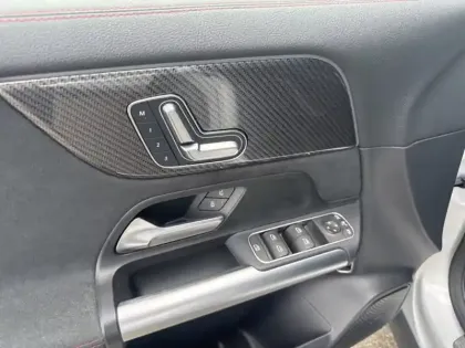 Photo 36 Mercedes GLA 250 e AMG Line