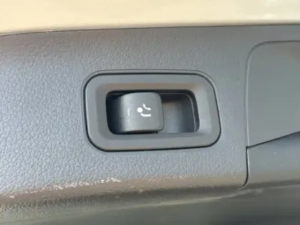 Photo 12 Mercedes GLA 200 d