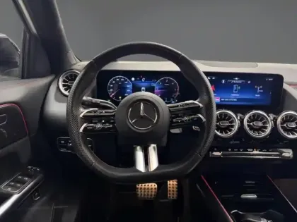Photo 37 Mercedes GLA 180 d AMG Line